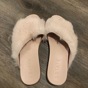 Real fur baby pink slides✨
